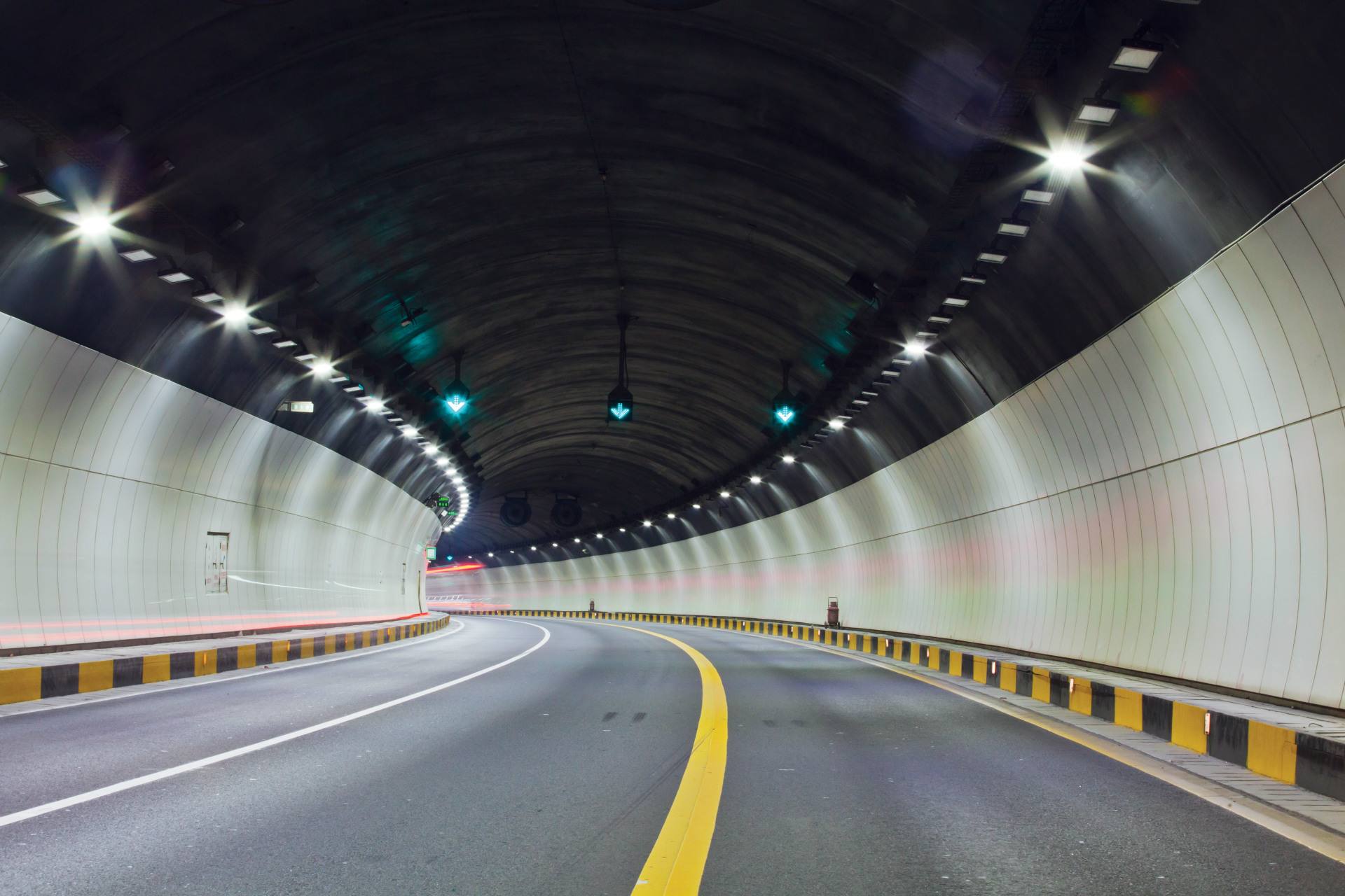 光纤温控器在高速公路隧道地铁光纤测温系统行业解决方案